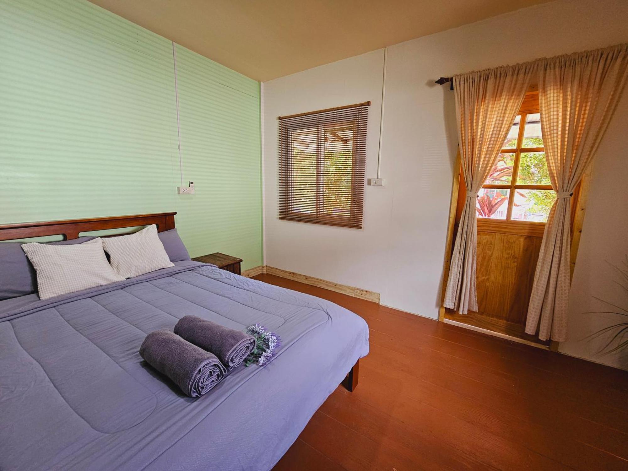 Baan Suan Khun Ta บ้านพักสวนคุณตา Koh Chang Exterior foto
